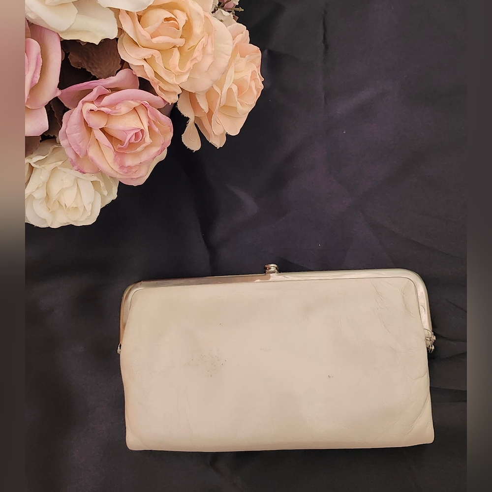 Cream HOBO Lauren Clutch